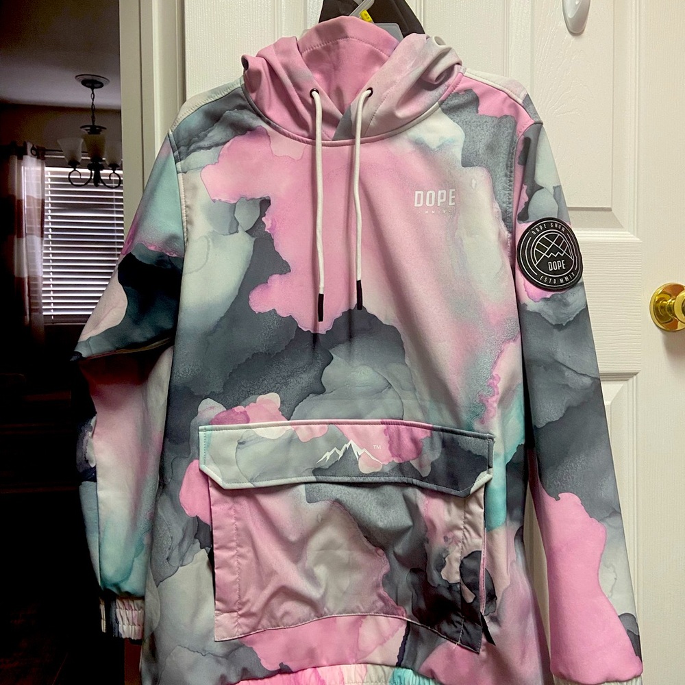Dope Snow Wylie Capital Mirage Snowboard Ski pullover jacket. Women’s S